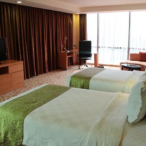Executive Twin Room Non-Smoking